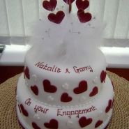 2_tier_hearts_and_feathers_eng