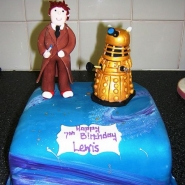 dr_who_cake_blue.jpg
