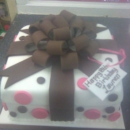 brown_bow_cake.jpg